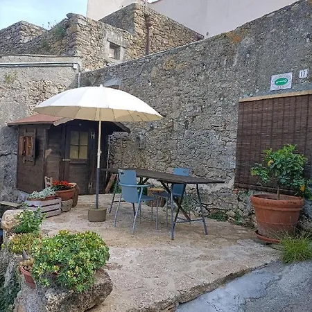 Casa Indipendente La Porta Azzurra Vakantiehuis *